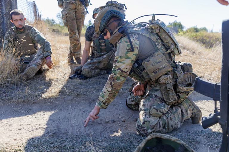 Тактичні заняття штурмового підрозділу
